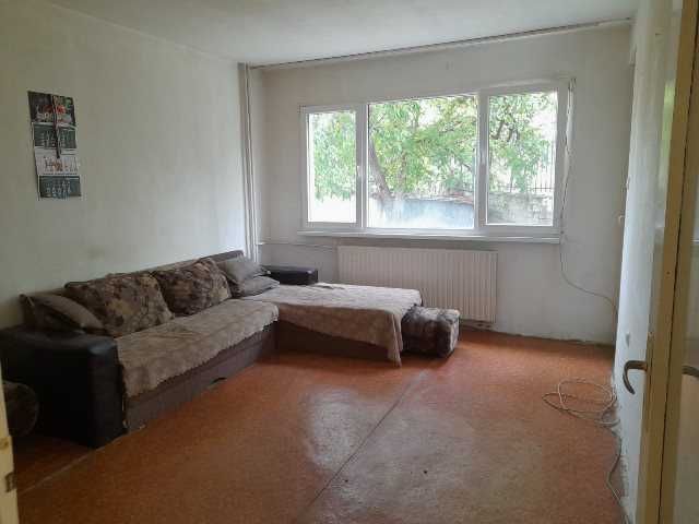 Продава се Двустаен апартамент в Търговище, Център - 45 кв.м за 1100 €/кв.м - Снимка #2