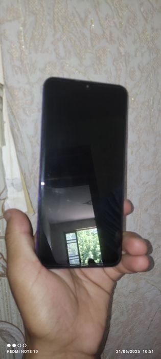 Redmi 9.   64GB holati yaxshi aybi
