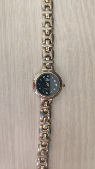 Часовник  дамски