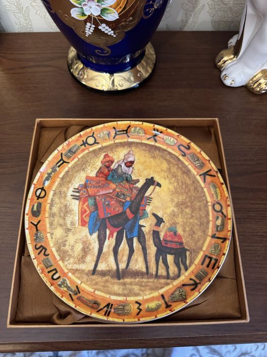 Сувенир от Эмпайр новый