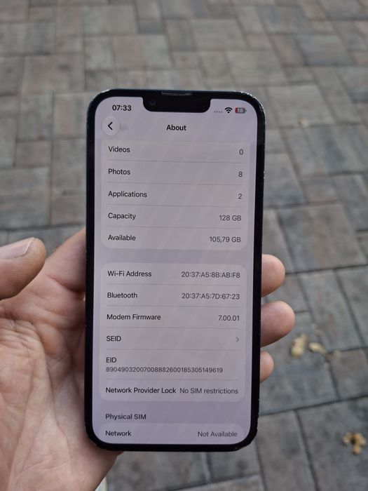 Iphone 13 fisurat pe spate