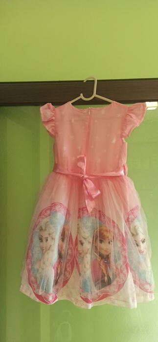 Рокля ама и Елза 6-7години