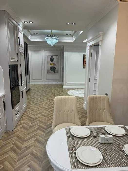 яккасарай подключ кушбеги 2комнатная Площадь: 73м2 евро;