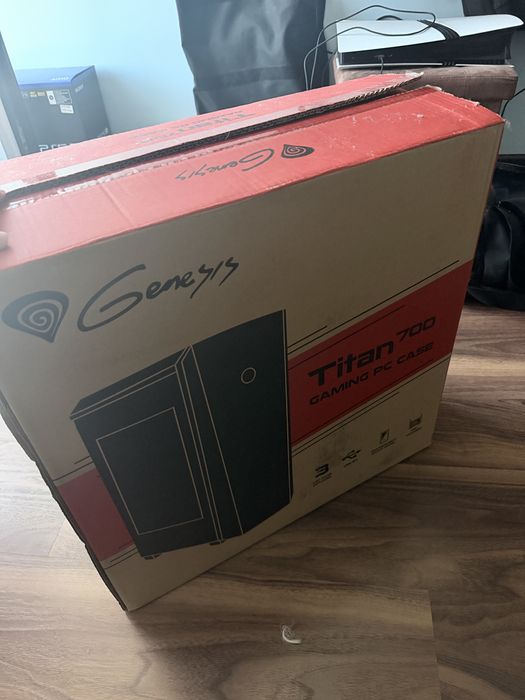 Запазен компптър Genesis Titan 700