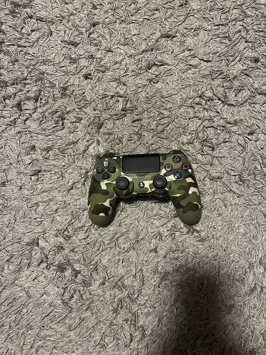 PLAYSTATION 4 (1TB)Battlefront II edition
