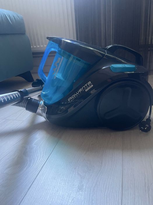 Vând aspirator fara sac Rowenta