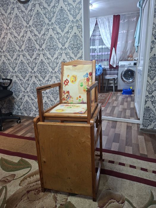 Продам столик стульчик для кормления