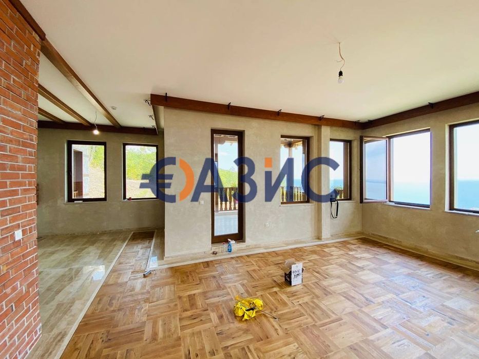 Продава се Къща в Свети Влас - 301 кв.м за 1715 €/кв.м - Снимка #13