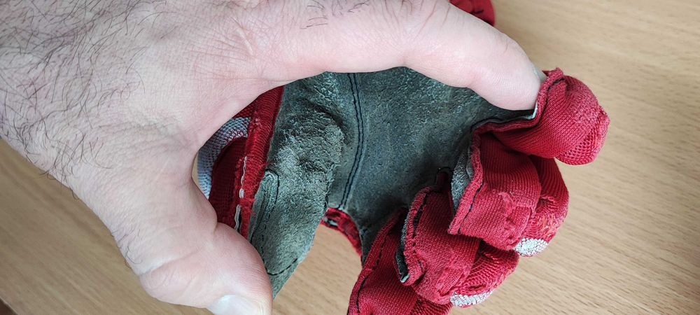 Щитки хоккейные детские