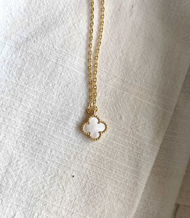 Дамско колие с малка бяла детелина - Van Cleef & Arpels VCA