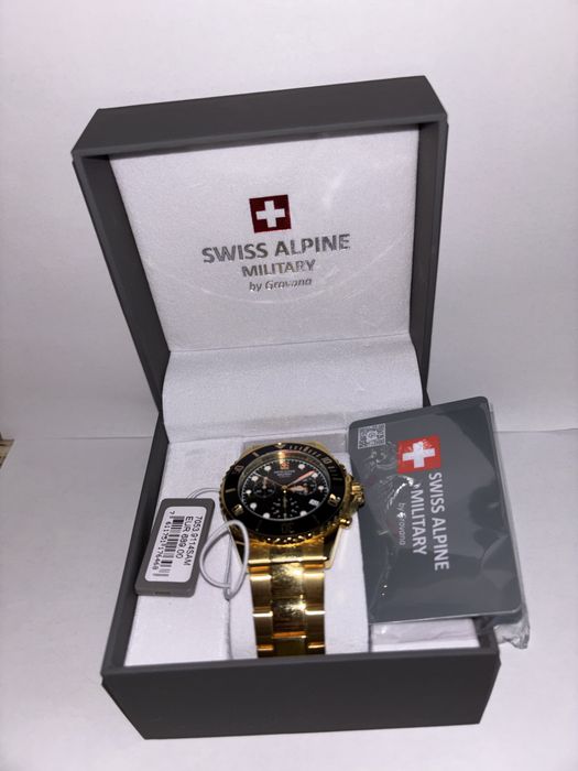 Swiss Alpine Military by Grovana – зелен циферблат, носен веднъж, пълен комплект.