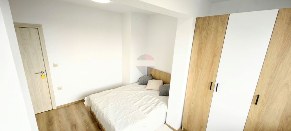 Преустроена разширена панелна гарсониера, кв. Възраждане гр.Варна. ЙГ