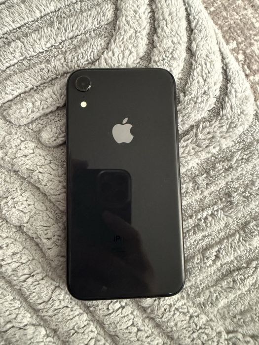 iPhone XR (black) 64GB