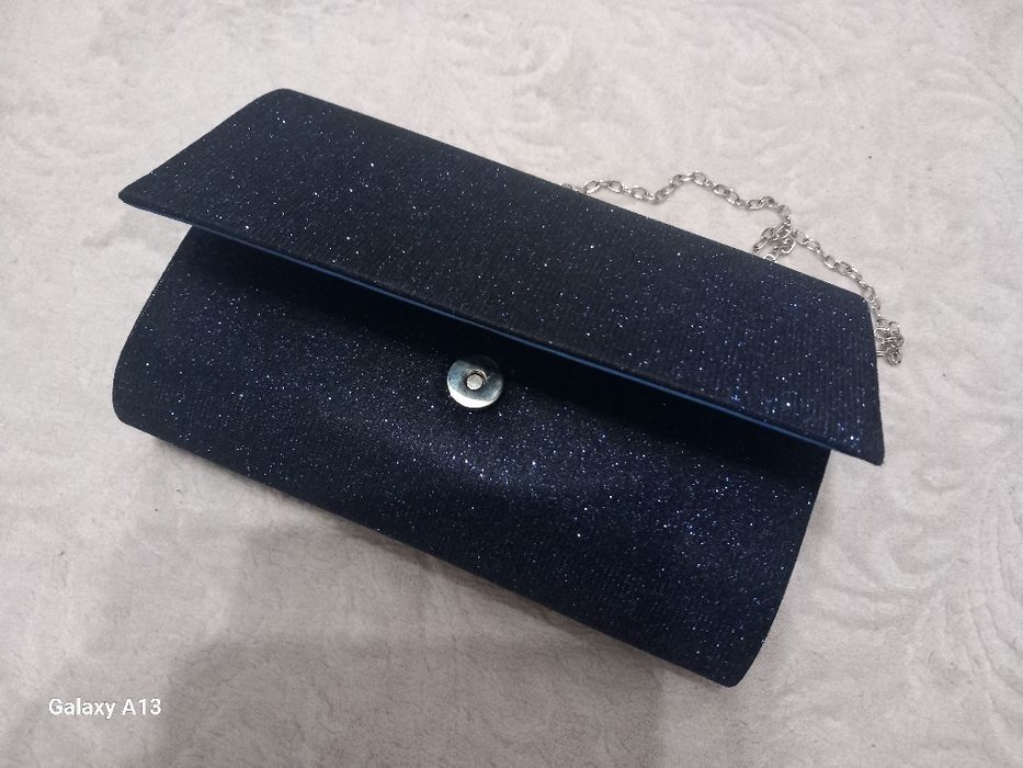 Стилна дамска чантичка