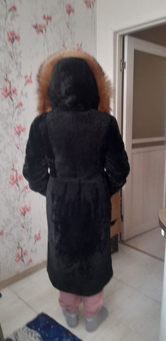 Продам шубу цигейковую