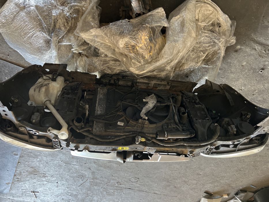 bara fata nissan qashqai 2011 visinie