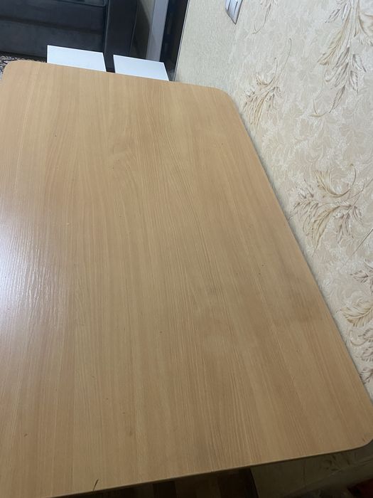 Продам хороший стол