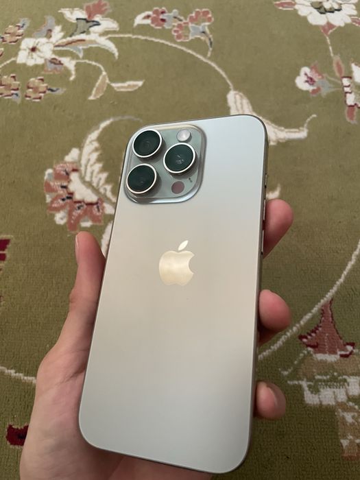 Продам Iphone 16 pro