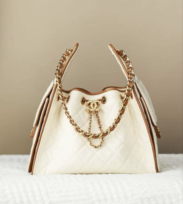 Geanta Chanel Hobo