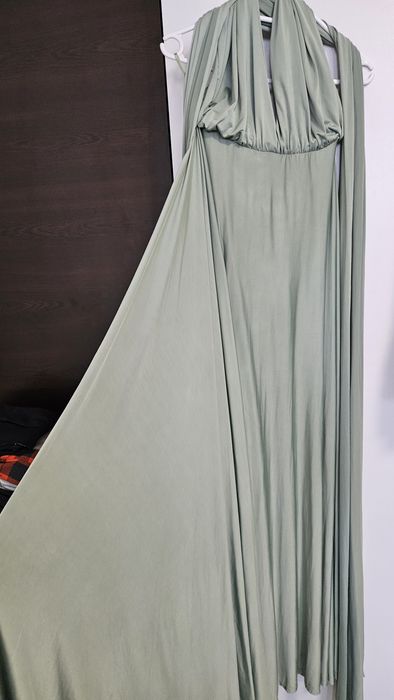Infinity dress в зелено