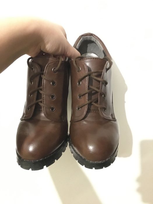 ghete de dama măr 37 piele ecologică