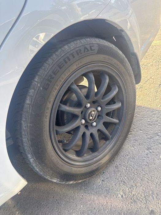R15 universal diska sotiladi xolati alo