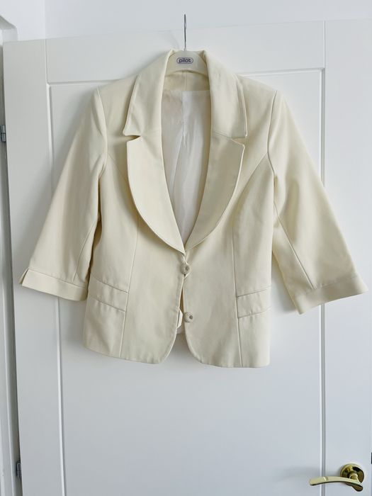 Costum elegant M
