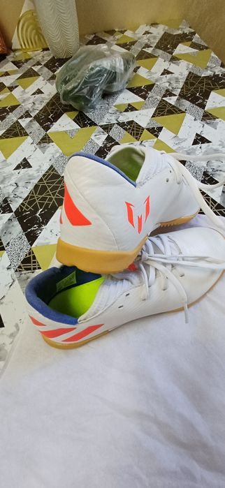 Детски бутонки Adidas