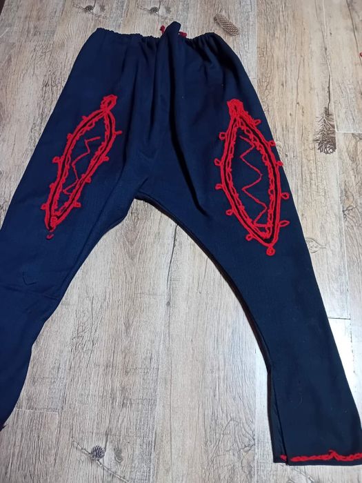 Мъжки  потури  за  носия .Елек за  носия