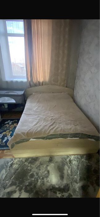 Продам спальный гарнитур