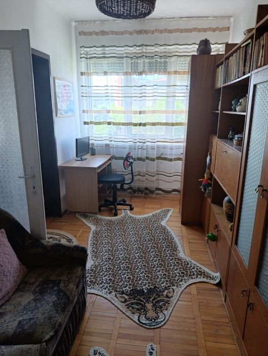 Ocazie-apartament cu 4 camere tip B, pe b-vd Dacia-Rogerius