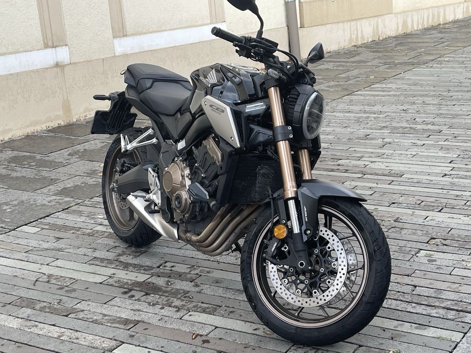 Vand Honda CB650R limitat A2