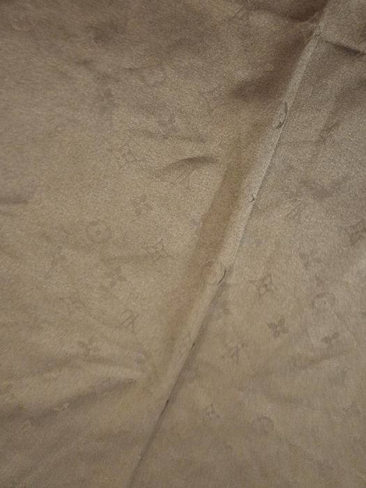 Louis vuitton esarfa matase