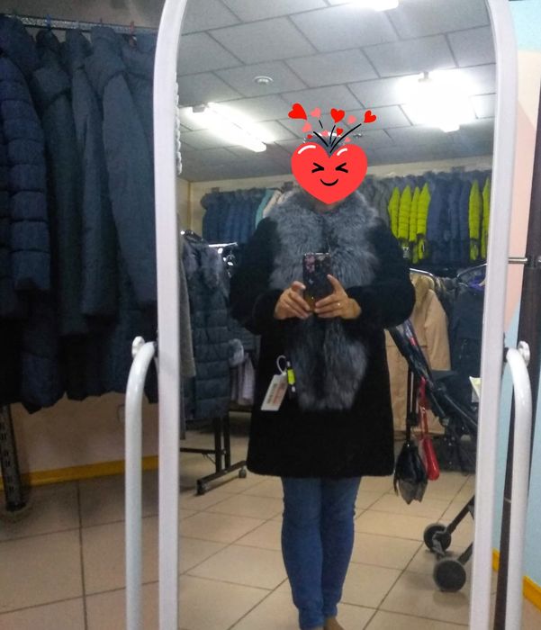 Продам шубу мутон с чернобуркой
