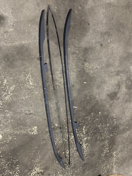 Продаваме греди лайсни за тавана на бмв е46 комби bmw e46