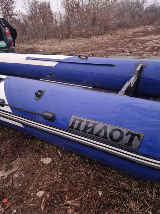 Надувная лодка Пилот М-360 с мотором