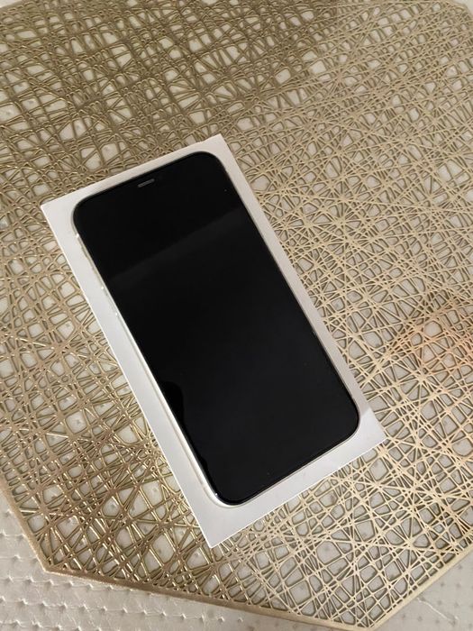 Iphone 11  white