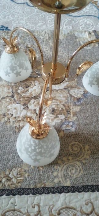 Продам люстру бу