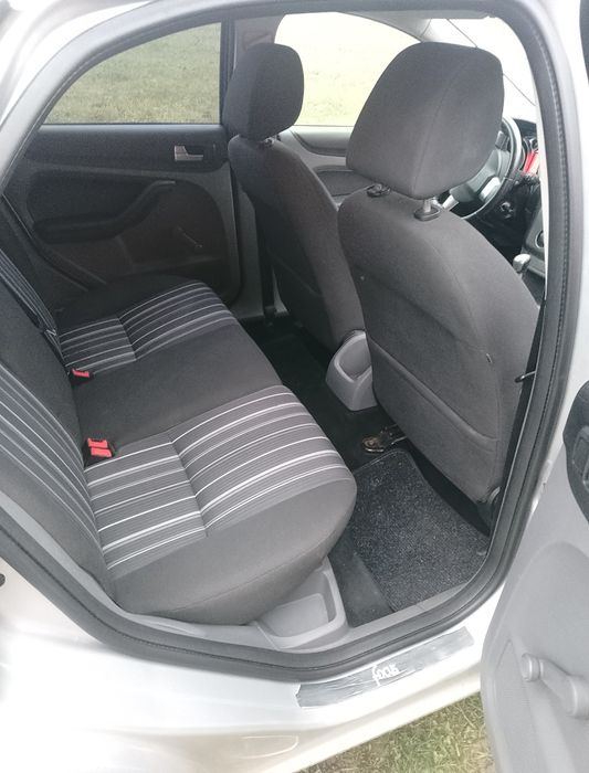 Vând/schimb Ford focus 2, din 2009,cu tourneo conect, Peugeot biper...