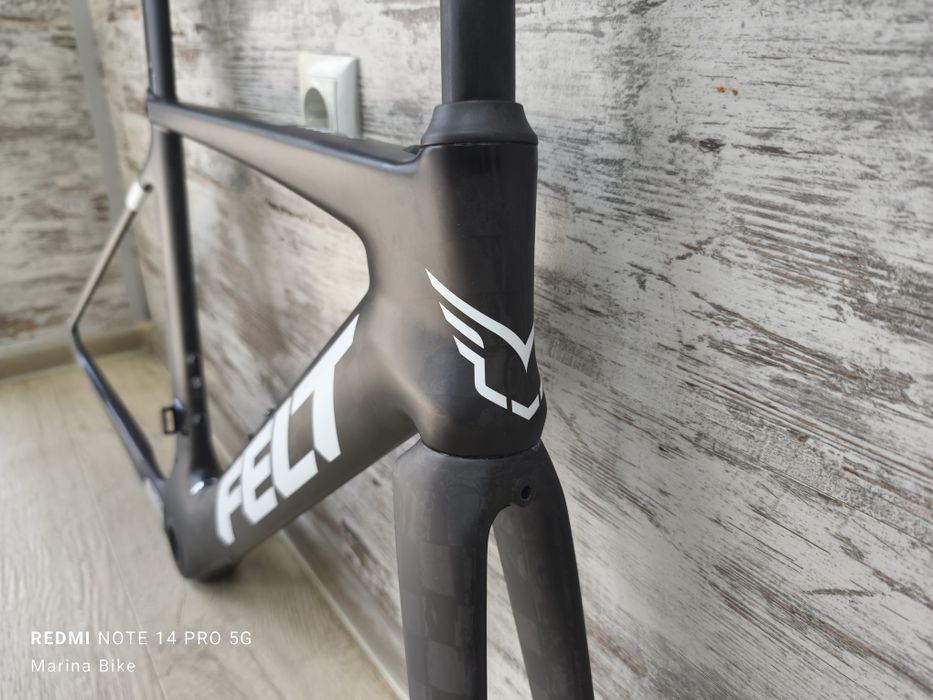 НОВА карбонова шосейна рамка Felt AR FRD | 51