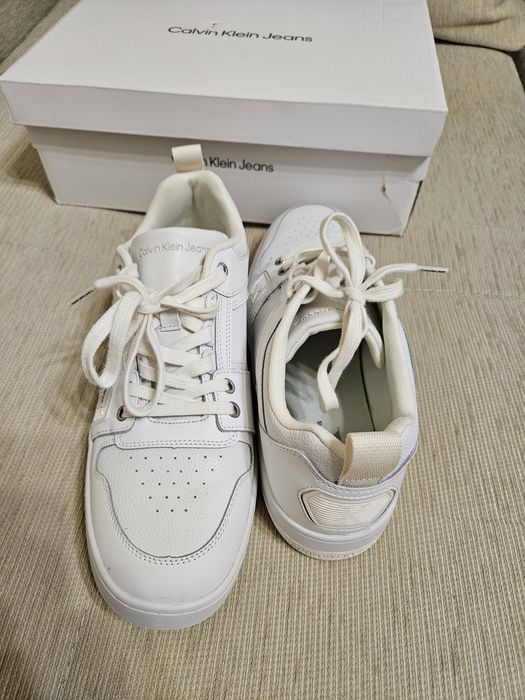 Обувки calvin klein