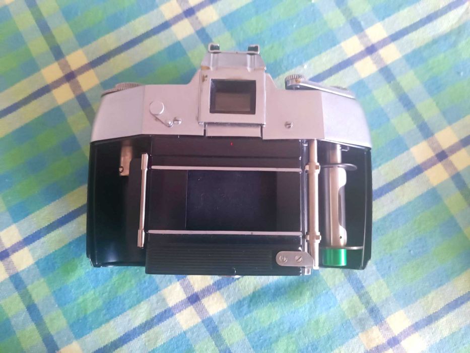 Aparat foto SLR  EXA II A cu Tessar