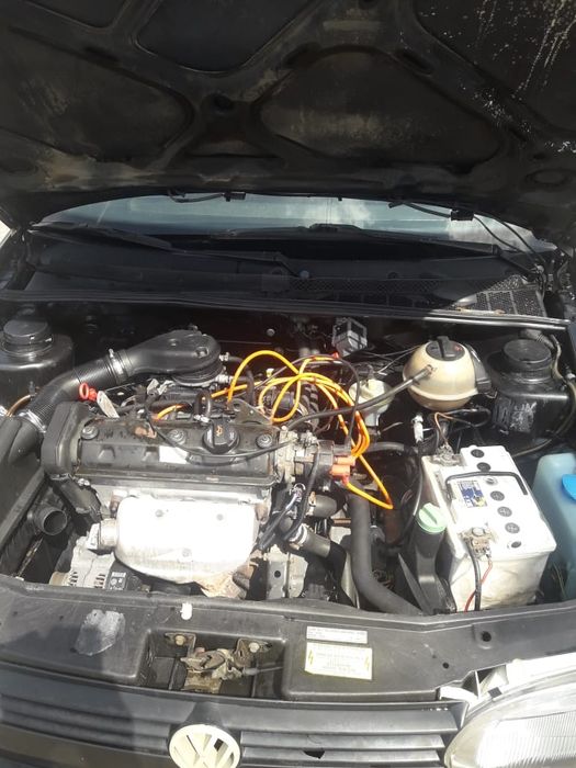 Фольксваген   Golf 3 1.6