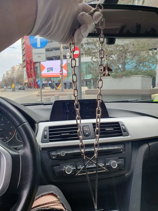 Lanț cu pentagramă