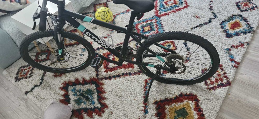 Bicicleta copii 500 ron folosita un an de zile