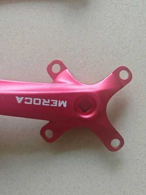 Set de brate de angrenaj rosii Meroca XC07