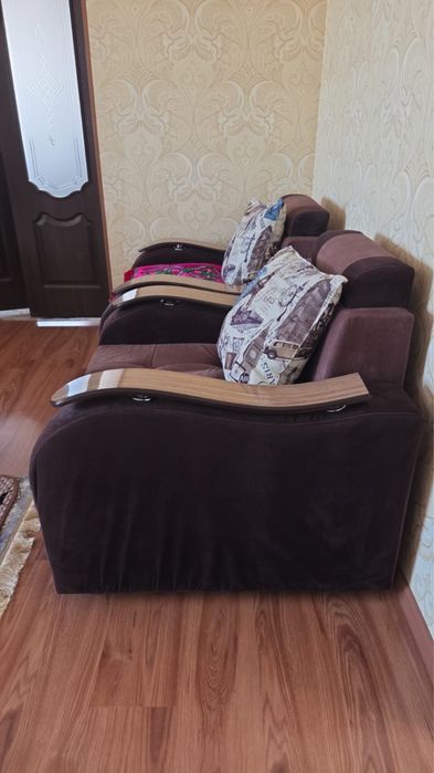 Продаётся диван в хорошем состояний