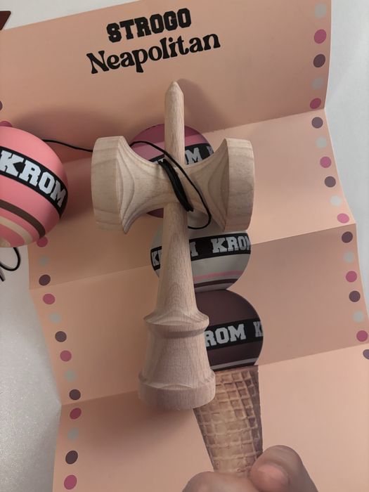 Krom strogo neapolitan