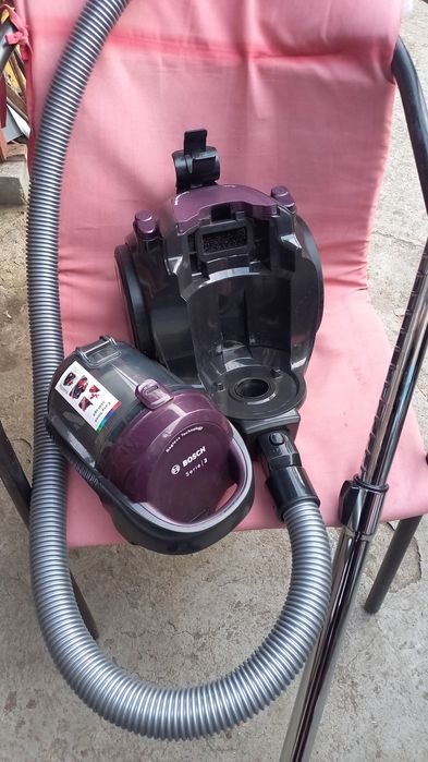 Aspirator bosch fără sac