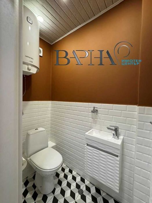 Дава се под наем Тристаен апартамент в Варна, Център - 117 кв.м за 797.64 € - Снимка #9